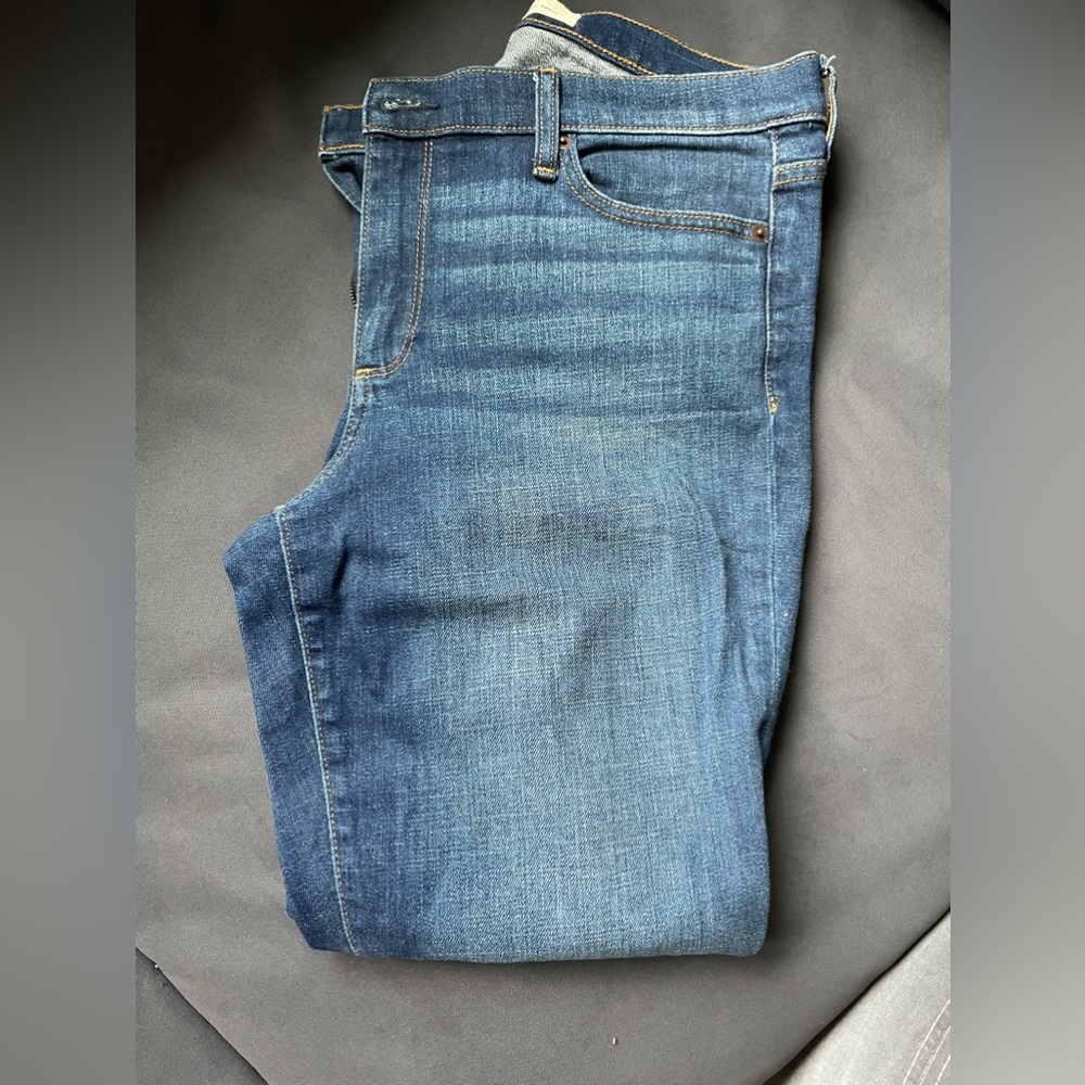 NWOT Gap True Skinny Ankle Jeans 30R